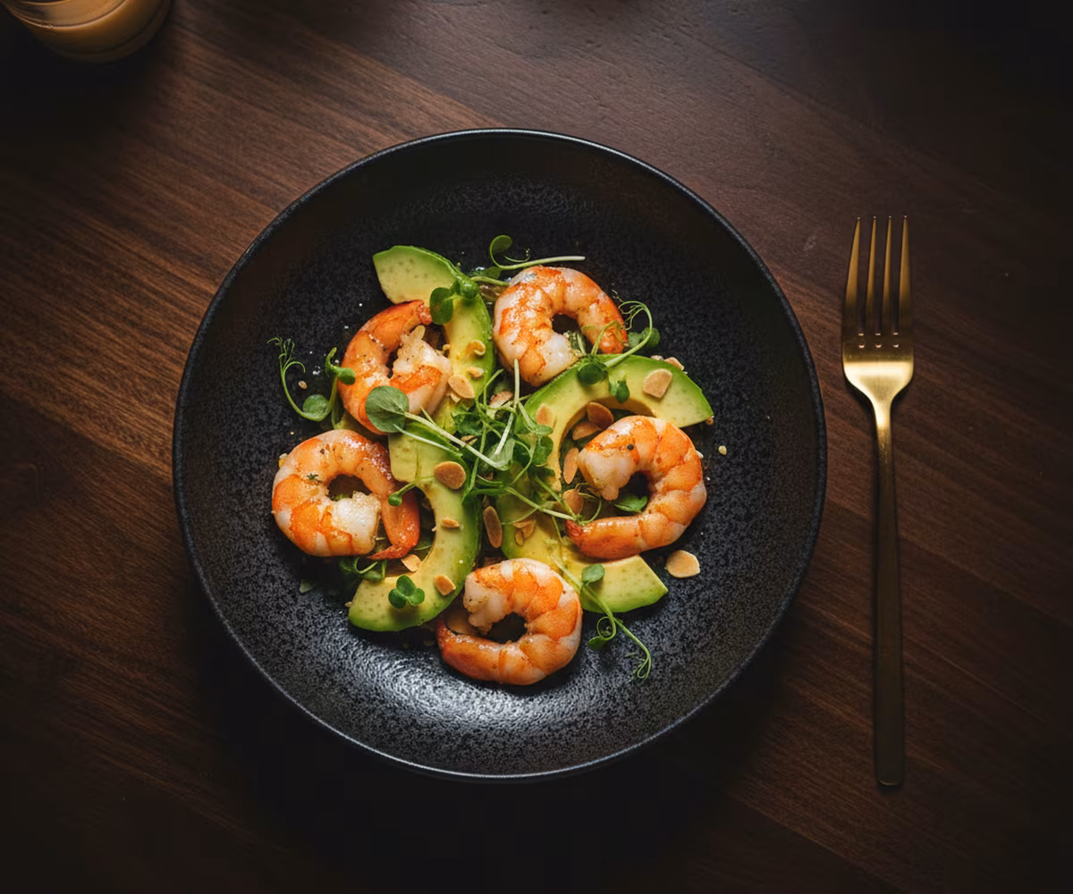 Croupier's Choice saláta — királyrák, avokádó, citrusos vinaigrette